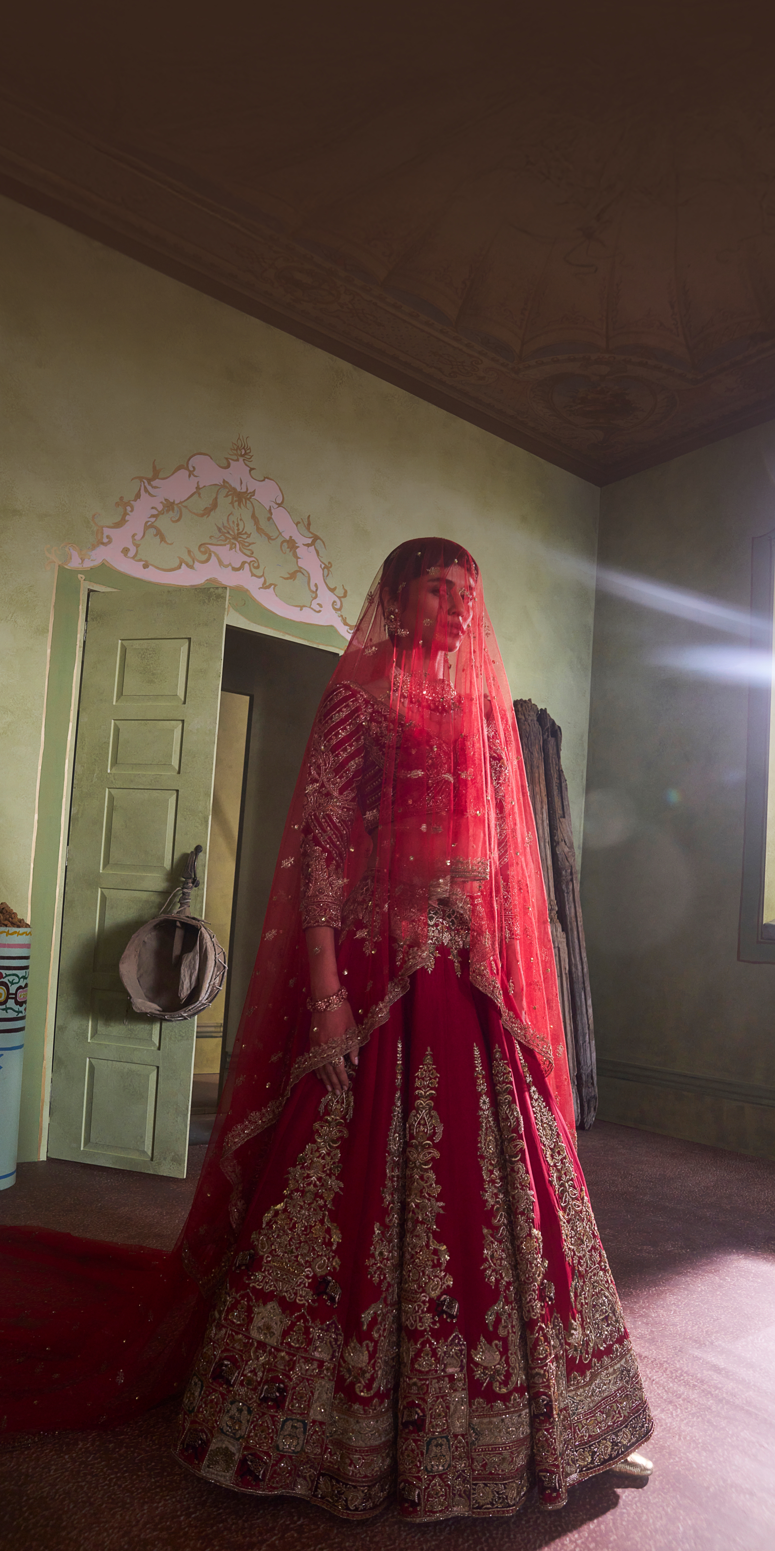 Bridal Asia Delhi exhibition showcasing designer lehengas, bridal couture, and gold, diamond, kundan, meenakari, polki jewellery